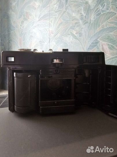 Плёночный фотоаппарат Смена 8М