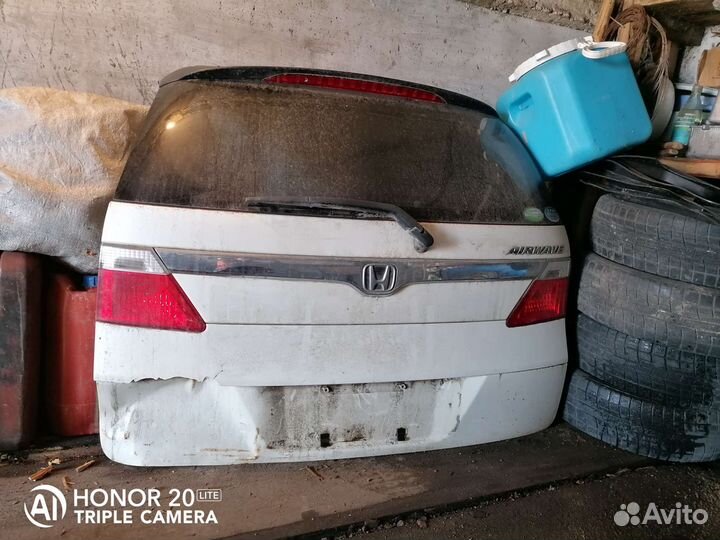 Задняя дверь