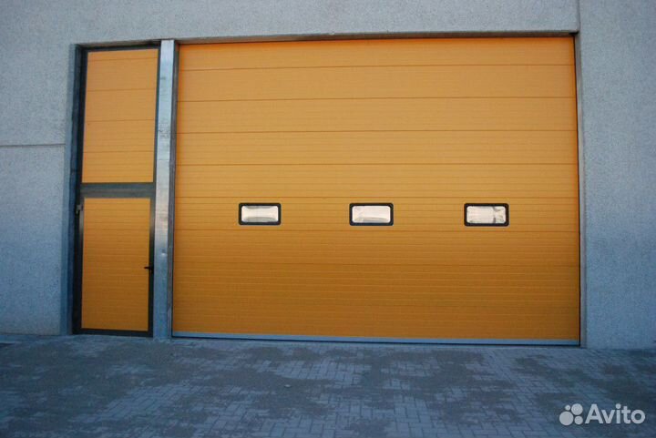 Секционные ворота