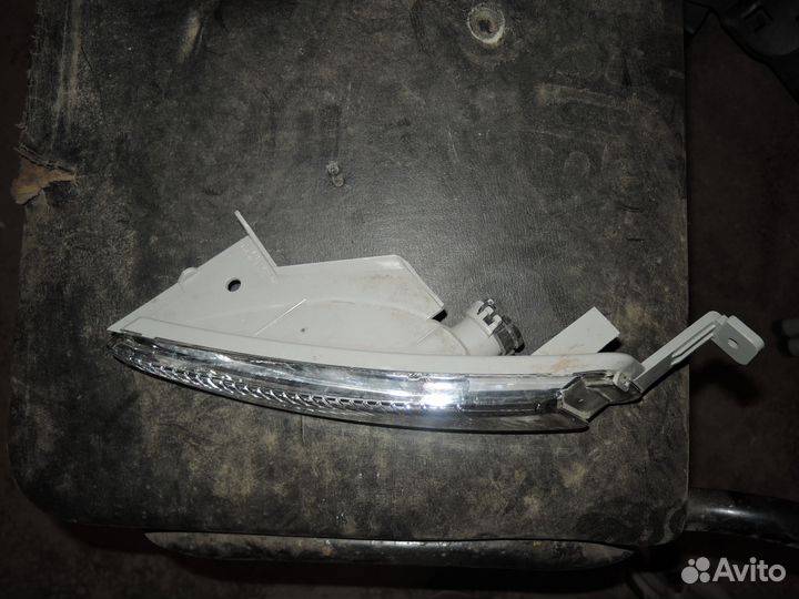 Указатель поворота правый Opel Astra J