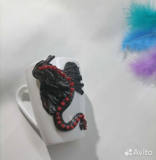 Кружка с декором из полимерной глины