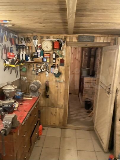 Гараж, > 30 м²