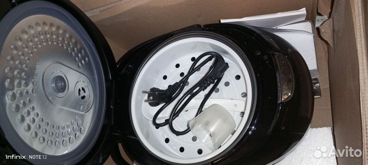 Мультиварка polaris новая