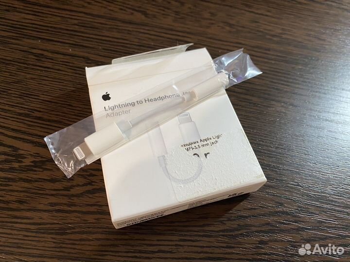 Переходник/адаптер Apple Lightning - 3.5 mm Jack