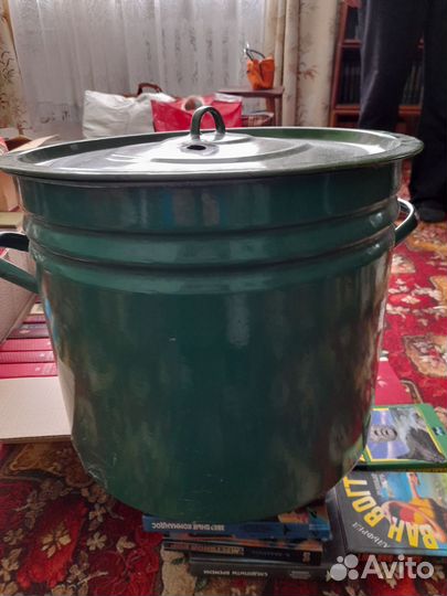 Эмалированные кастрюли и тазики