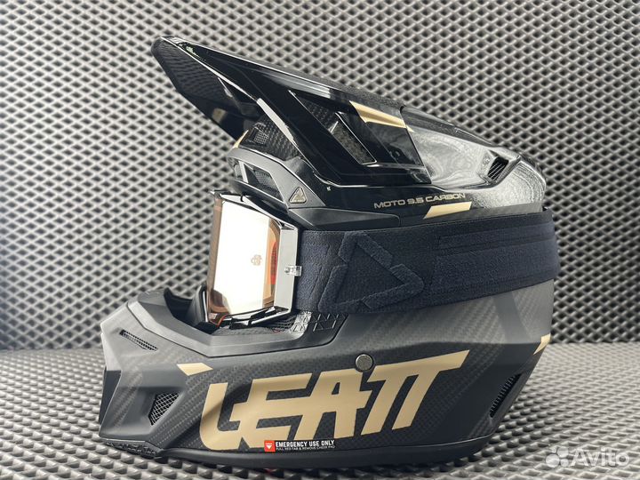 Кроссовый шлем Leatt 9.5 Carbon
