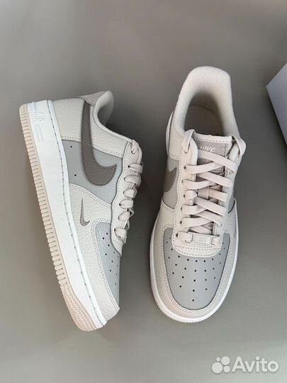 Кроссовки 36,37,39,40 маломер