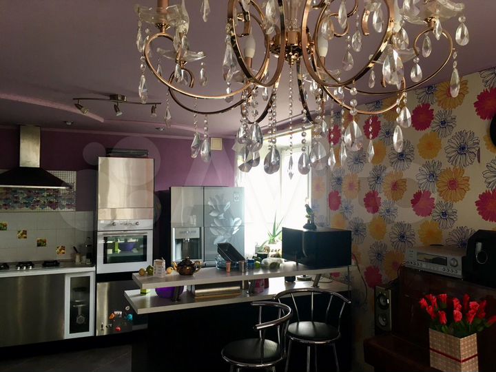 Коттедж 280 м² на участке 12 сот.