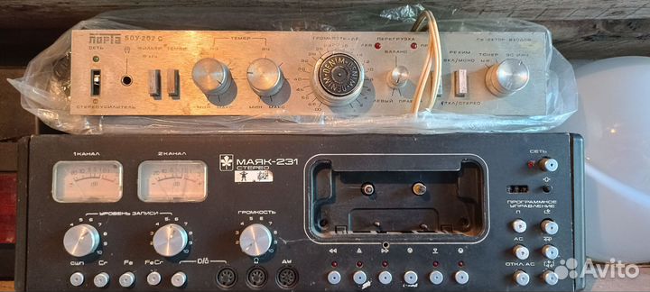 Усилитель и проигрыватель касетный