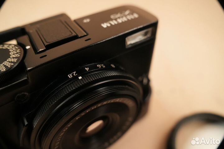 Fujifilm X-70 + аксессуары, отличное состояние