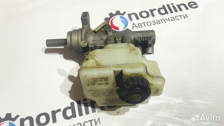 Главный тормозной цилиндр Volkswagen Jetta 5 седан