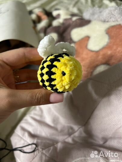 Брелок пчелка