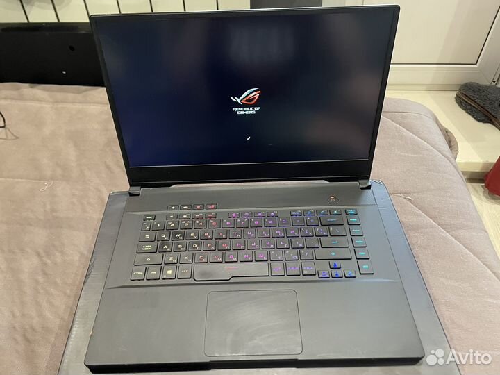 Asus ROG Zephyrus M15 1660TI6gb/i7-9750H/24gb ddr4