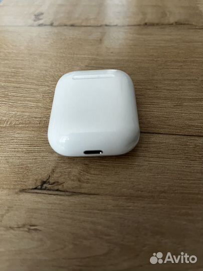 Беспроводные наушники apple airpods