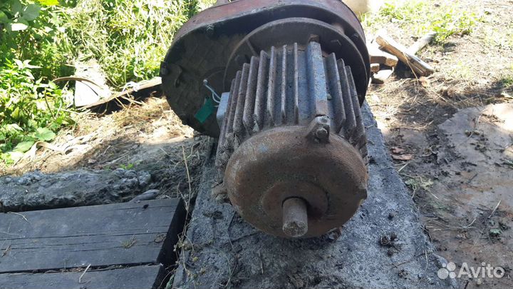 Электродвигатель с редуктором бу 380