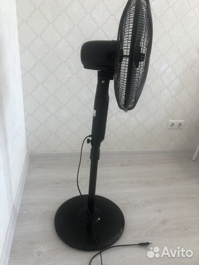 Вентилятор напольный midea