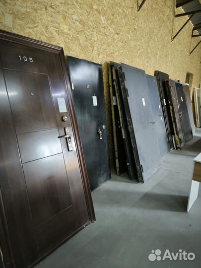 Металлическая дверь бу