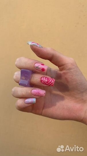 Маникюр Педикюр наращивание ногтей