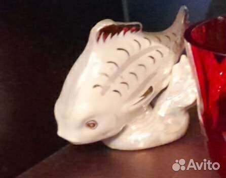 Фарфоровые статуэтуи рыбы и другие