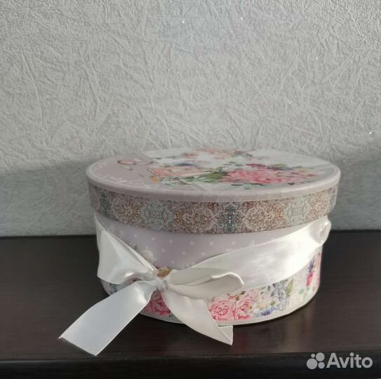 Коробка подарочная