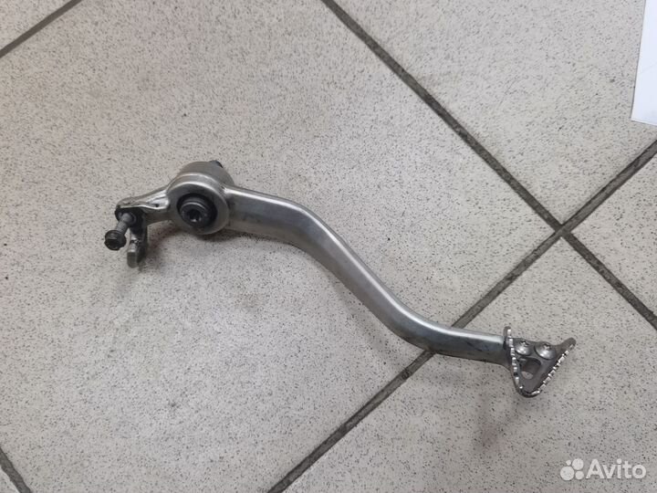 Лапка тормоза KTM duke 690