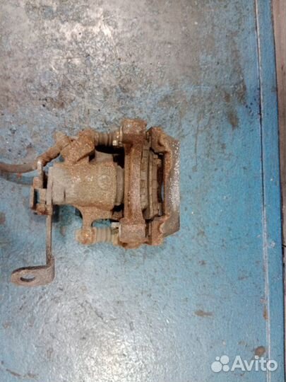 Суппорт задний правый Mazda Cx-5 KE