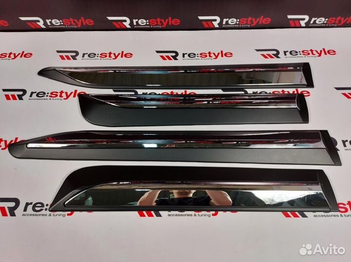 Молдинги дверей Toyota Hilux Pick Up S1622