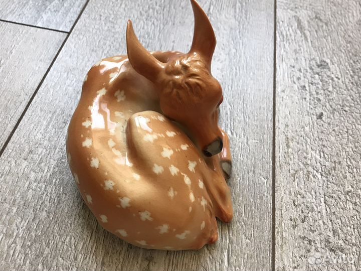 Фарфоровая статуэтка Оленёнок 1957 год