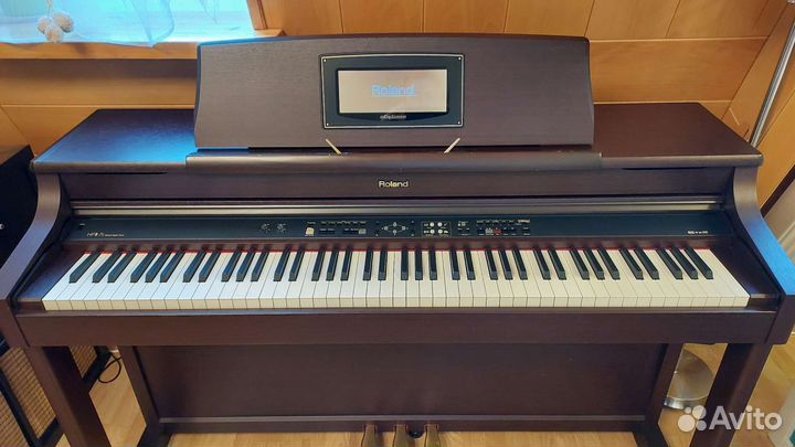 Электронное пианино Roland HPi-7s