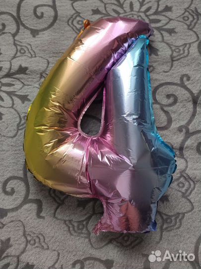 Шар цифра 4 примерно 70 см