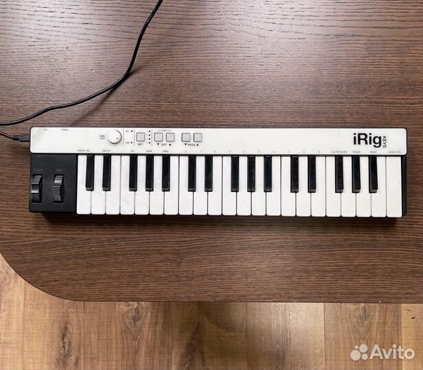 Midi клавиатура Irig Keys