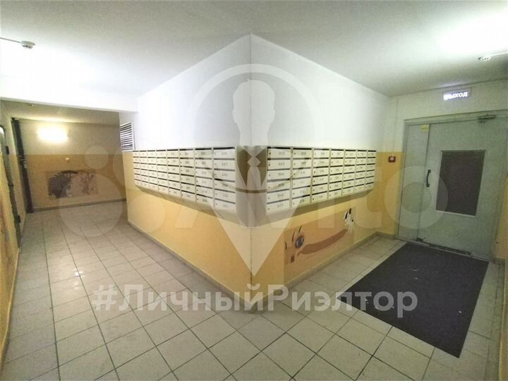 3-к. квартира, 100 м², 1/15 эт.