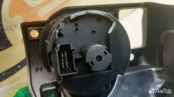 Переключатель света Volkswagen Tiguan 2012
