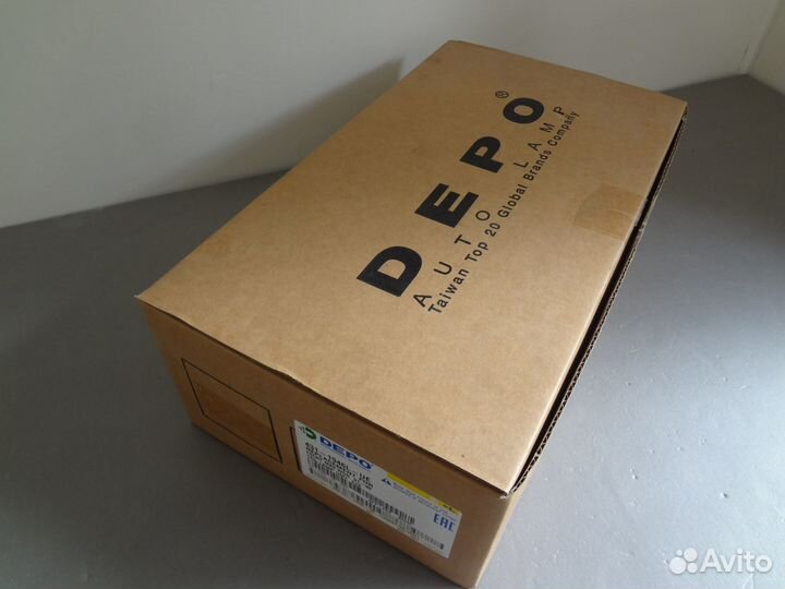 Задний фонарь Ford Escort универсал новый