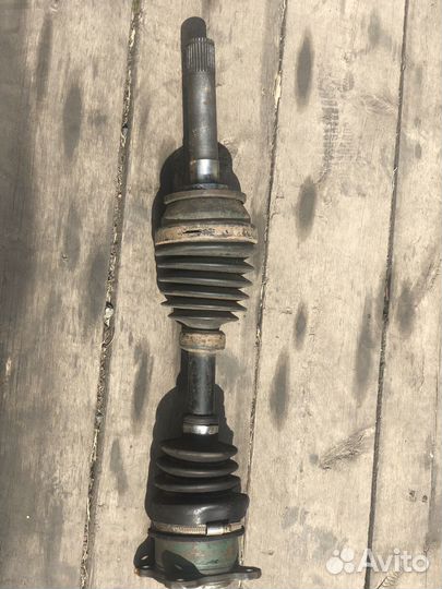 Передний правый привод Suzuki Escudo