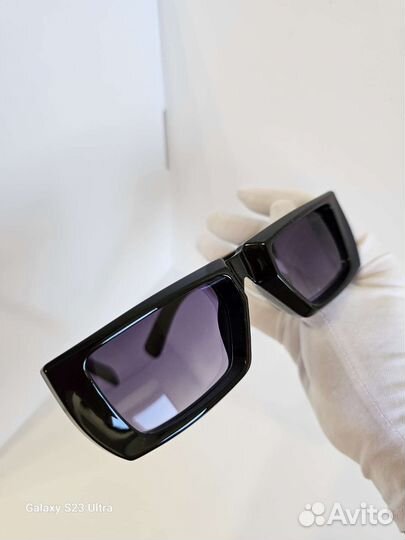 Солнцезащитные очки