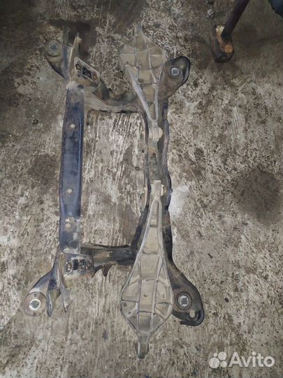 Задняя балка (Volvo XC60 I)