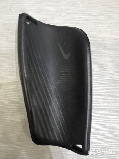 Щитки футбольные Nike Mercurial