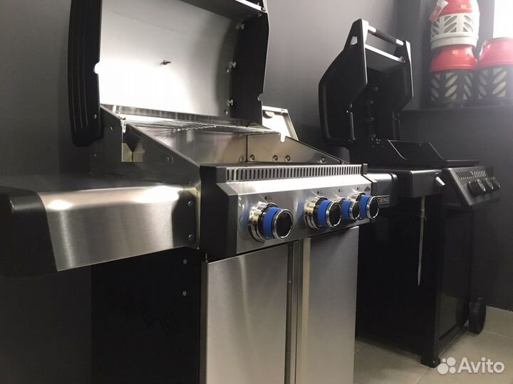 Газовый гриль Napoleon Legend-410