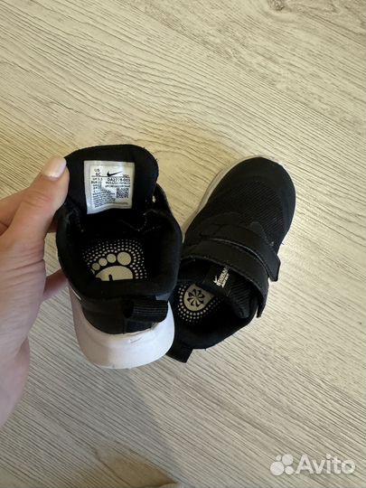 Кроссовки nike детские