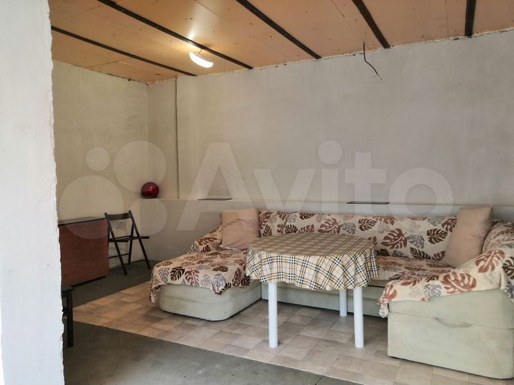 Дом 50 м² на участке 2 сот.