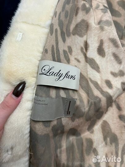 Шуба норковая 42 44 белая