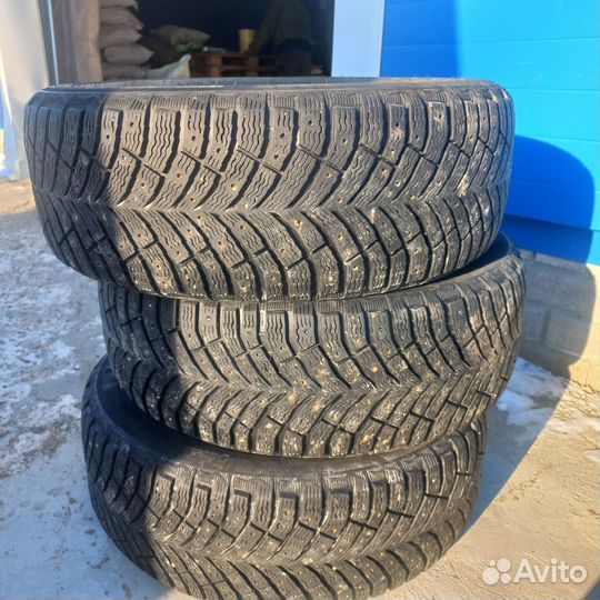 Michelin X-Ice North 4 225/55 R18