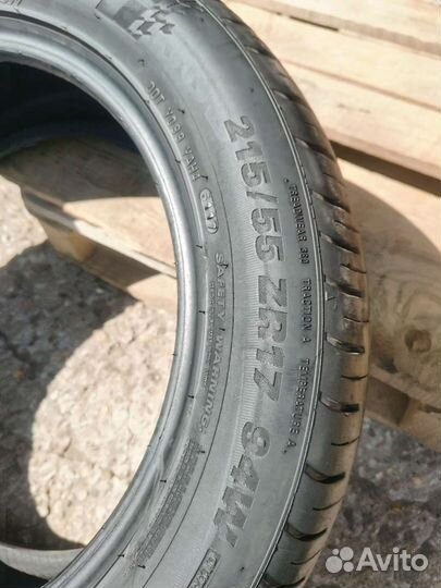Kumho Ecsta HS51 215/55 R17