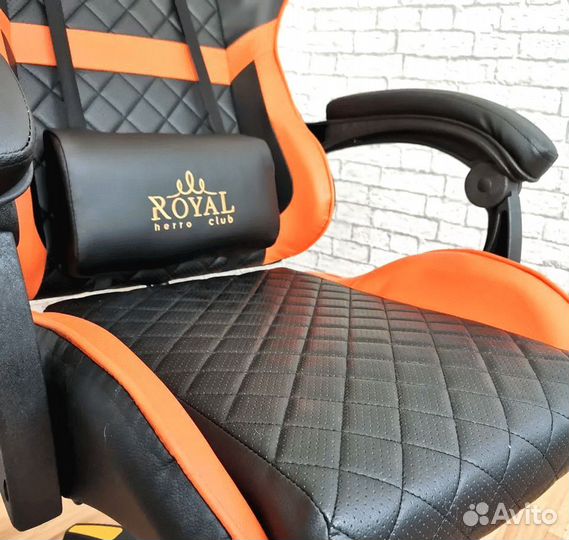 Компьютерное Игровое кресло черно оранжевое