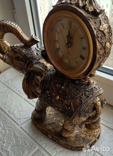 Часы настольные