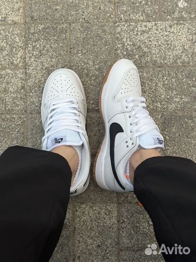 Кроссовки Nike Dunk Sb low pro gum white