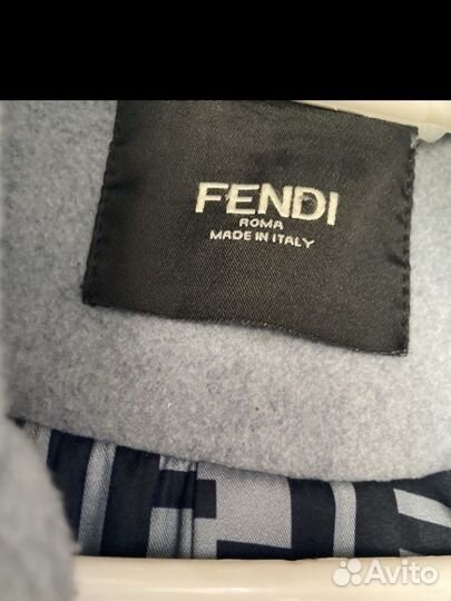 Пальто fendi