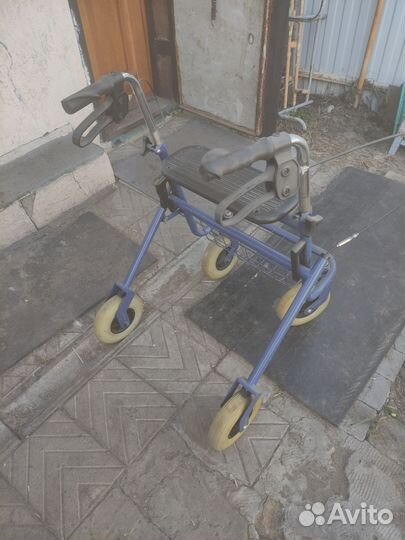 Ходунки для взрослых на колесах