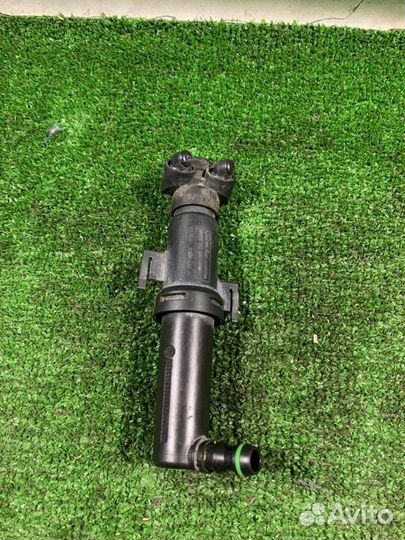 Форсунка омывателя фар правая Audi Q5 8R CDN 2009